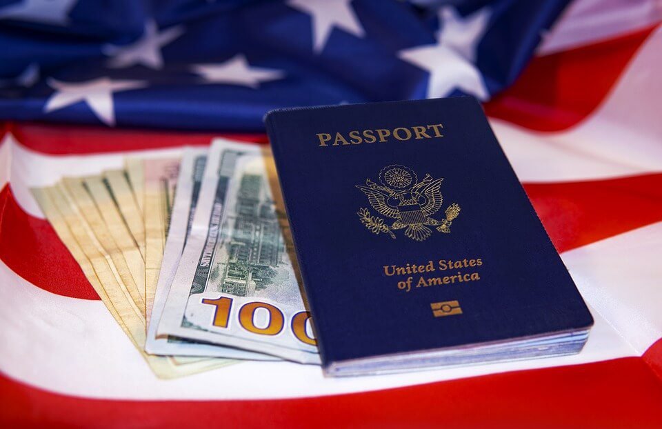 Estados Unidos endurece los requisitos para solicitar las visas de estudiantes en Redacción Clarín, Cada