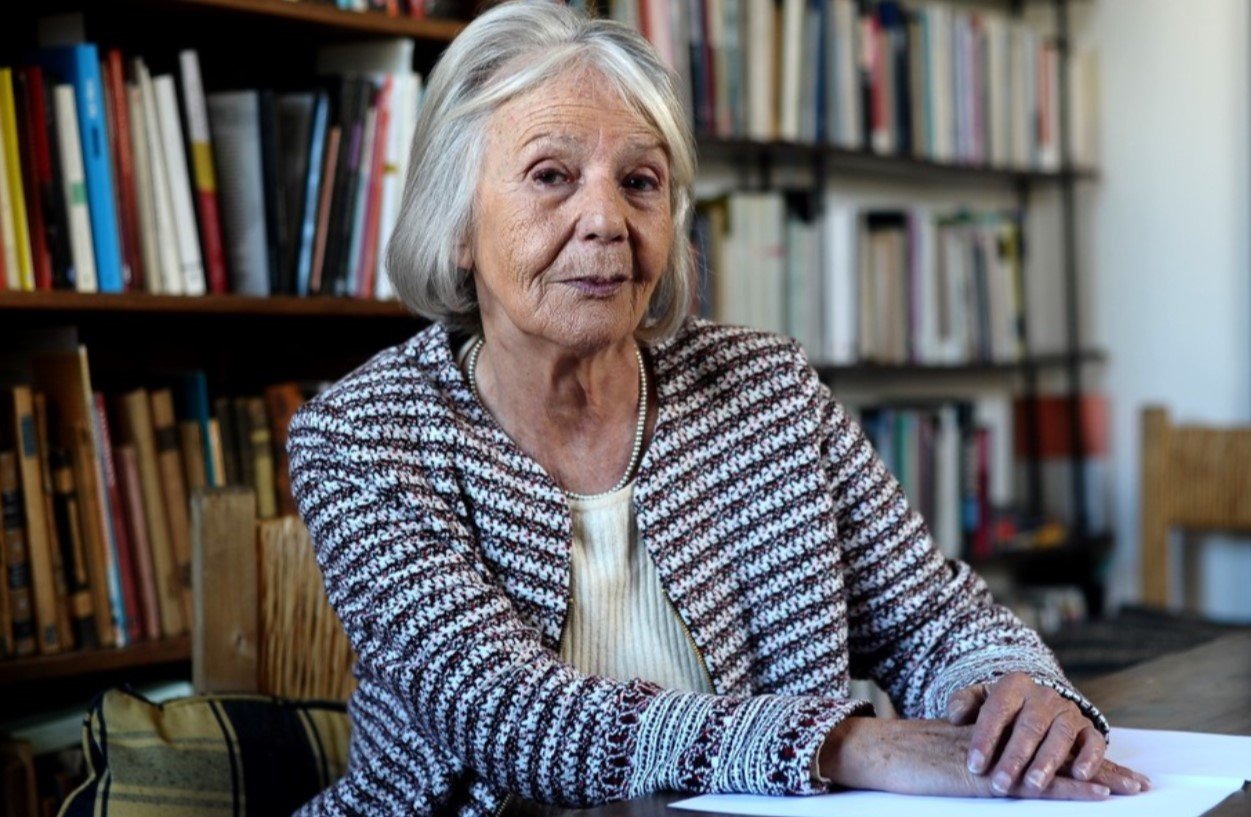 La millonaria herencia de Beatriz Sarlo que ahora reclama el encargado de su edificio en El Cronista, Información General