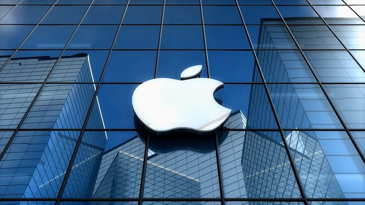 Apple fue denunciada ante fiscales federales después de que un juez determinara que violó una orden judicial. iPhone