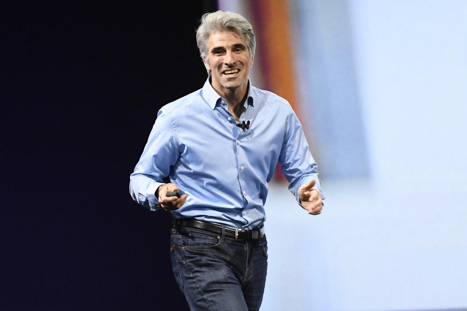 Craig Federighi de Apple sobre el largo camino hacia el multitasking del iPad, similar al de Mac. Parece que solo escribiste "ios". Si te referías al sistema operativo de Apple, en español se dice "iOS". Si necesitas traducir algo más específico o un texto diferente, por favor compartilo y con gusto te ayudo.