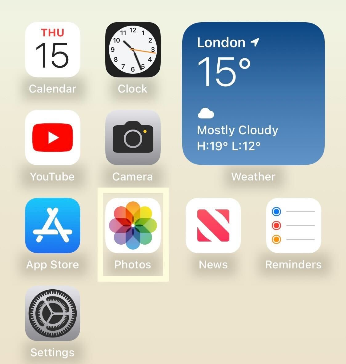Apple Parece que el texto que querés traducir está incompleto o no se puede traducir tal cual. Si tenés un texto más largo o específico, por favor compartilo y con gusto lo traduzco al español argentino.