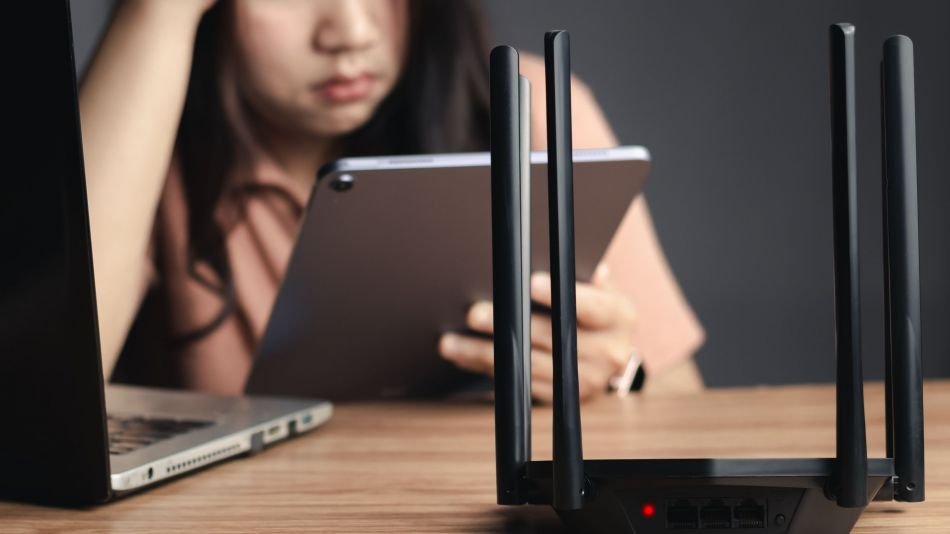 Adiós WiFi en El Cronista, Información General