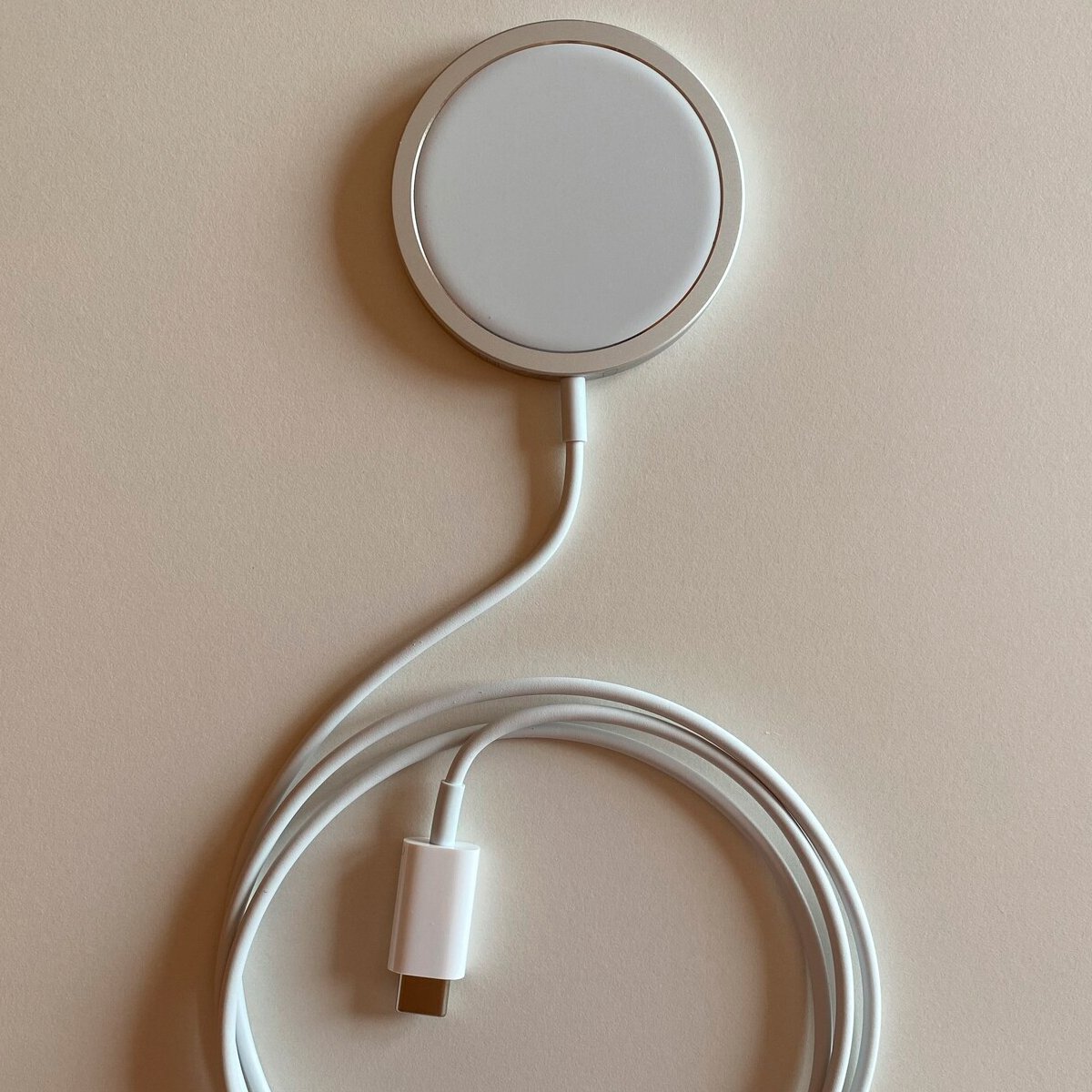 Mi búsqueda del cargador inalámbrico definitivo ha terminado. Este va a satisfacer a los más fanáticos de Apple. iPad