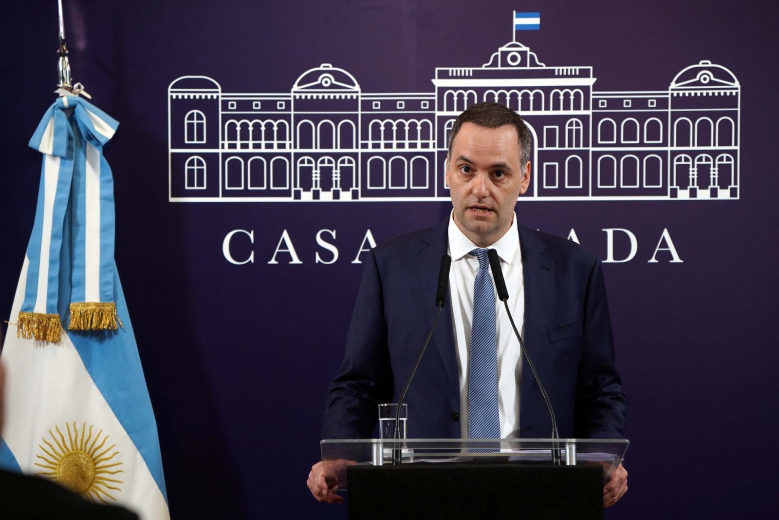 LLA se prepara para la batalla con CFK y busca un "Adorni" bonaerense en El Cronista, Economía