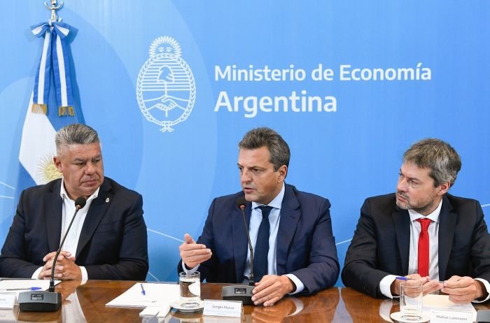 Ven al ingreso de dólares a través del Bonte como una señal positiva para las reservas y las inversiones en pesos en El Cronista, Finanzas