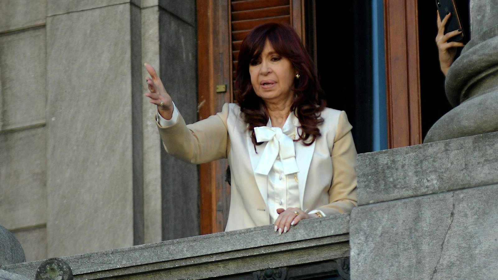 Movilización contra la condena a Cristina en El Cronista, Economía