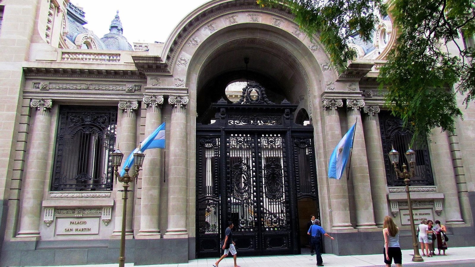 Valía u$s 6 millones y estaba en un lujoso palacio en El Cronista, Información General