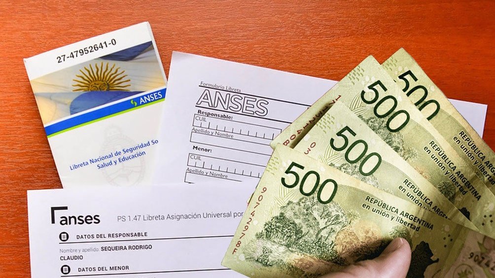 Libreta AUH ANSES en El Cronista, Economía