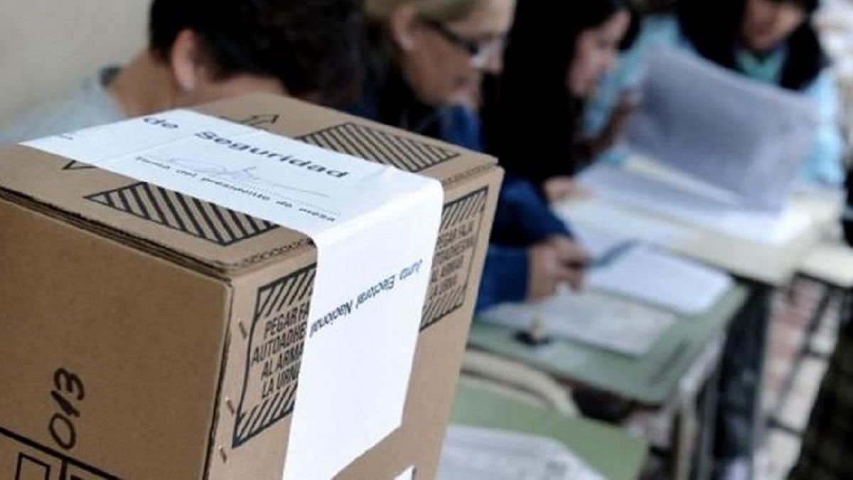 Un momento decisivo para la política misionera El próximo 8 de junio, los ciudadanos de Misiones tendrán la oportunidad ... Descubre más sobre públicos, pobl...