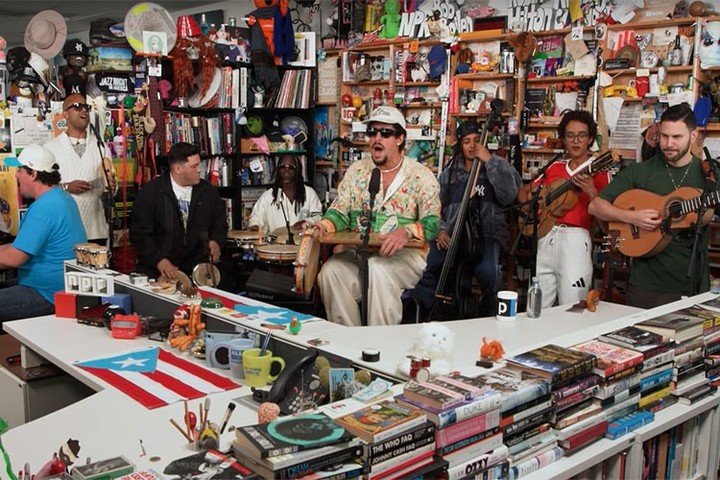 El bochorno. En su show del Tiny Desk, el puertorriqueño se lanzó a cantar sin Auto-tune y fue una decepción.