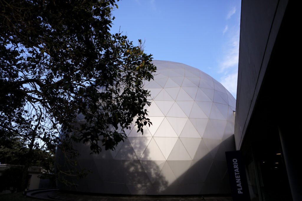 El nacimiento de la Astronomía Nacional Fundación del Observatorio Astronómico de La Plata Argentina