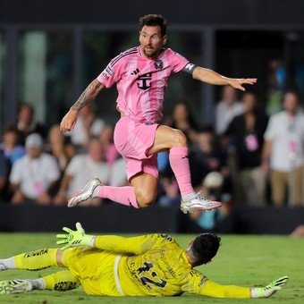 Así te contamos el triunfo de Inter Miami sobre Atlas, por la Leagues Cup: dos asistencias de Messi, el debut de De Paul y el gol agónico de Weigandt