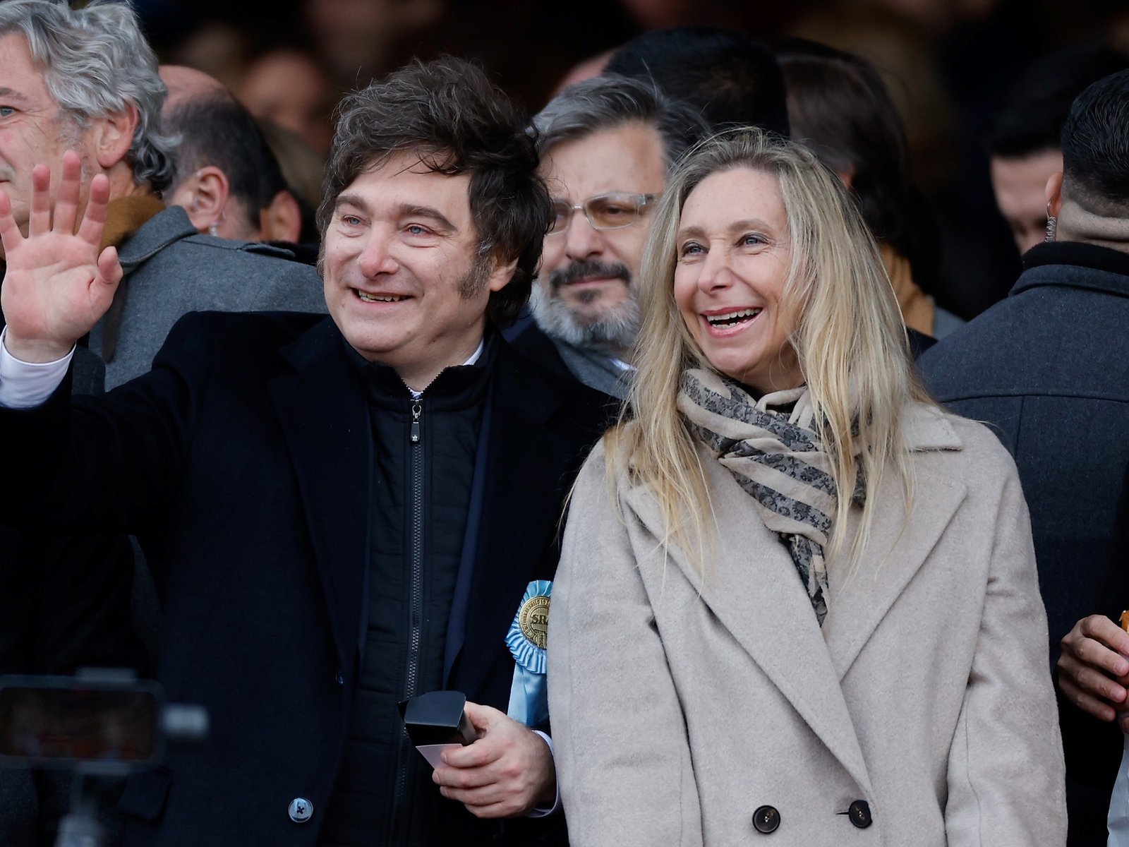 Un nuevo capítulo en la política argentina: ¿la dualidad del liderazgo? El escenario político argentino está vivien... Descubre más sobre resultar, domi...