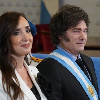 Luis Caputo atiza la intransigencia, aliado con Karina; Milei, Villarruel y las traiciones