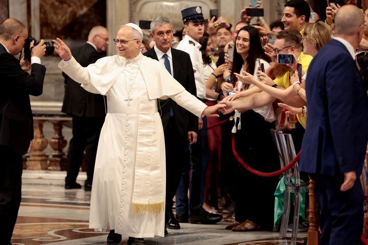 El Papa saluda a los misioneros digitales. Foto: Reuters