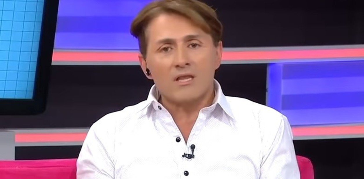  Un ataque en la oscuridad: la lucha de un periodista contra la delincuencia La madrugada del 25 de octubre fue test... Descubre más sobre escondió, diar...