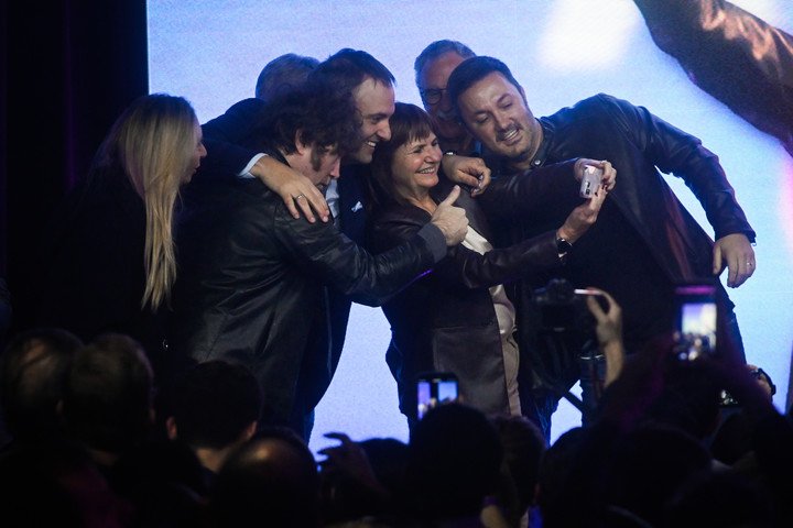 Karina Milei, Javier Milei, Manuel Adorni, Patricia Bullrich y Luis Petri. Foto: Mariana Nedelcu