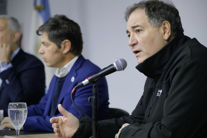 "De ninguna manera podemos permitir que un grupo de policías confabule contra el comando institucional", enfatizó Alonso.