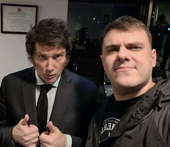 Javier Milei con el Gordo Dan.
