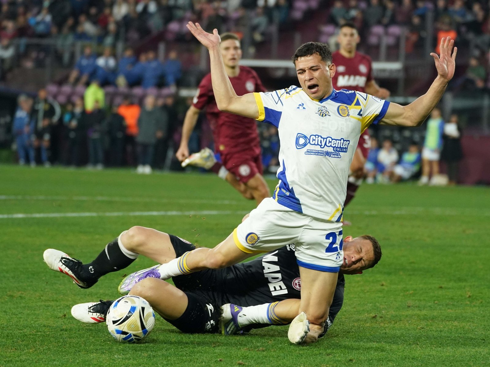 Controversias y emociones en el fútbol argentino: la segunda fecha deja huella La segunda fecha del Torneo Clausura de l... Descubre más sobre debates, imple...
