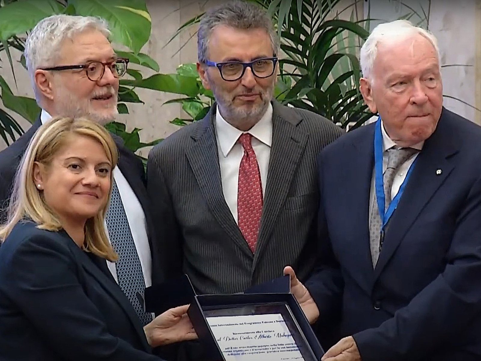 Reconocimiento a la valentía judicial en el corazón de Italia Recientemente, la figura del juez Carlos Mahiques ha cobra... Descubre más sobre reflexionó, pr...