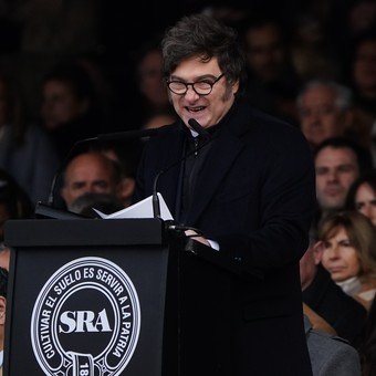 Javier Milei y sus medidas, EN VIVO: el Presidente anunció en la Rural una baja permanente de retenciones a la soja, la carne y otros granos 