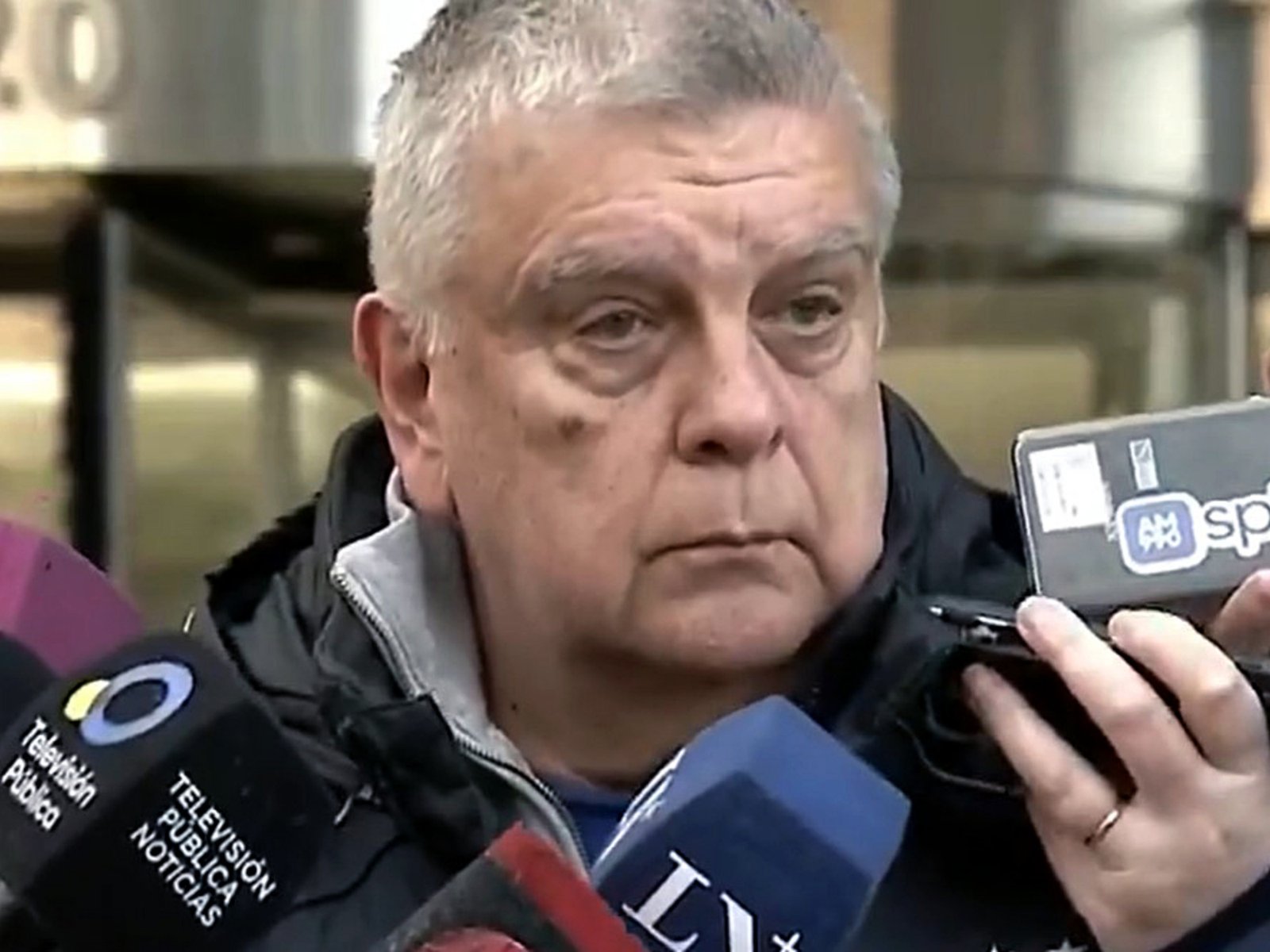 Un ataque premeditado: el relato de Luis Ventura sobre la agresión sufrida en el fútbol argentino En un incidente que ha... Descubre más sobre eligen, cuándo...
