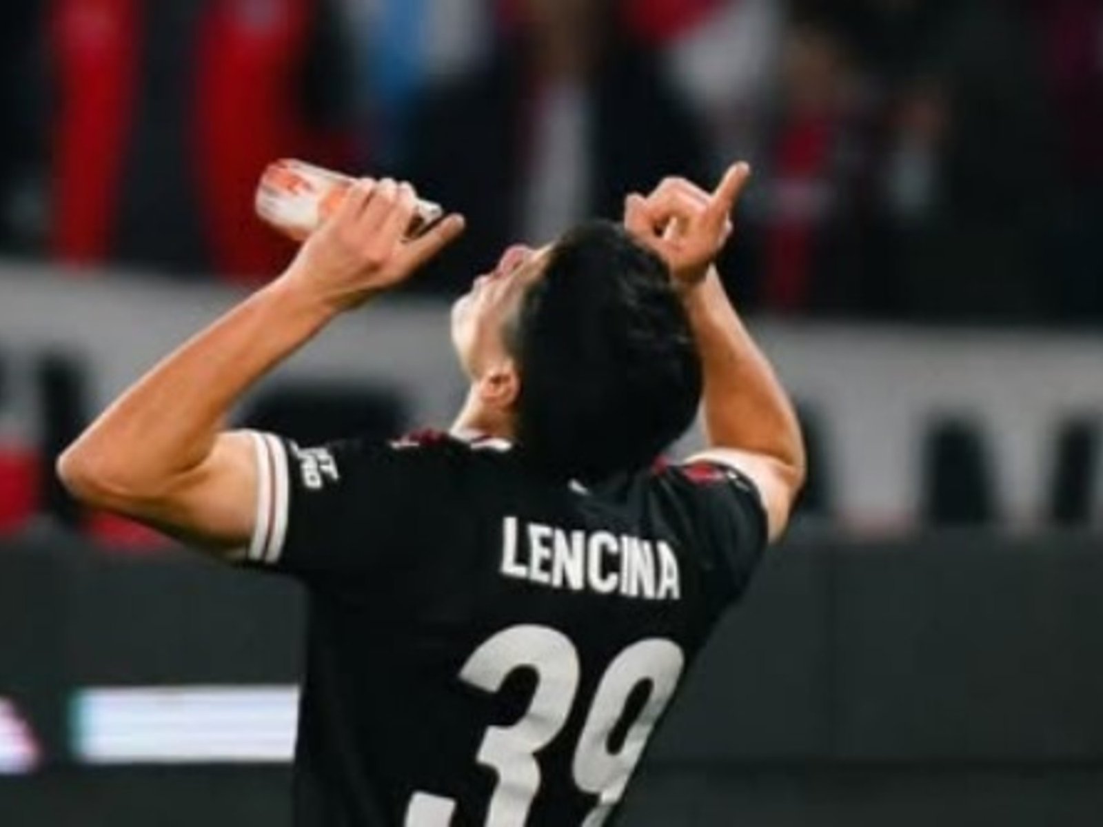 Un nuevo amanecer en Núñez: el rejuvenecimiento de River Plate En la tierra de los sueños futbolísticos, River Plate vue... Descubre más sobre representa, si...