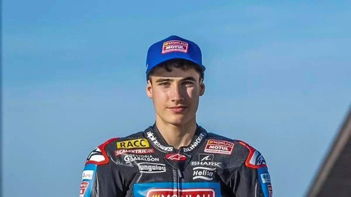 Pau Alsina, piloto catalán de 17 años del equipo Estrella Galicia. Foto EFE