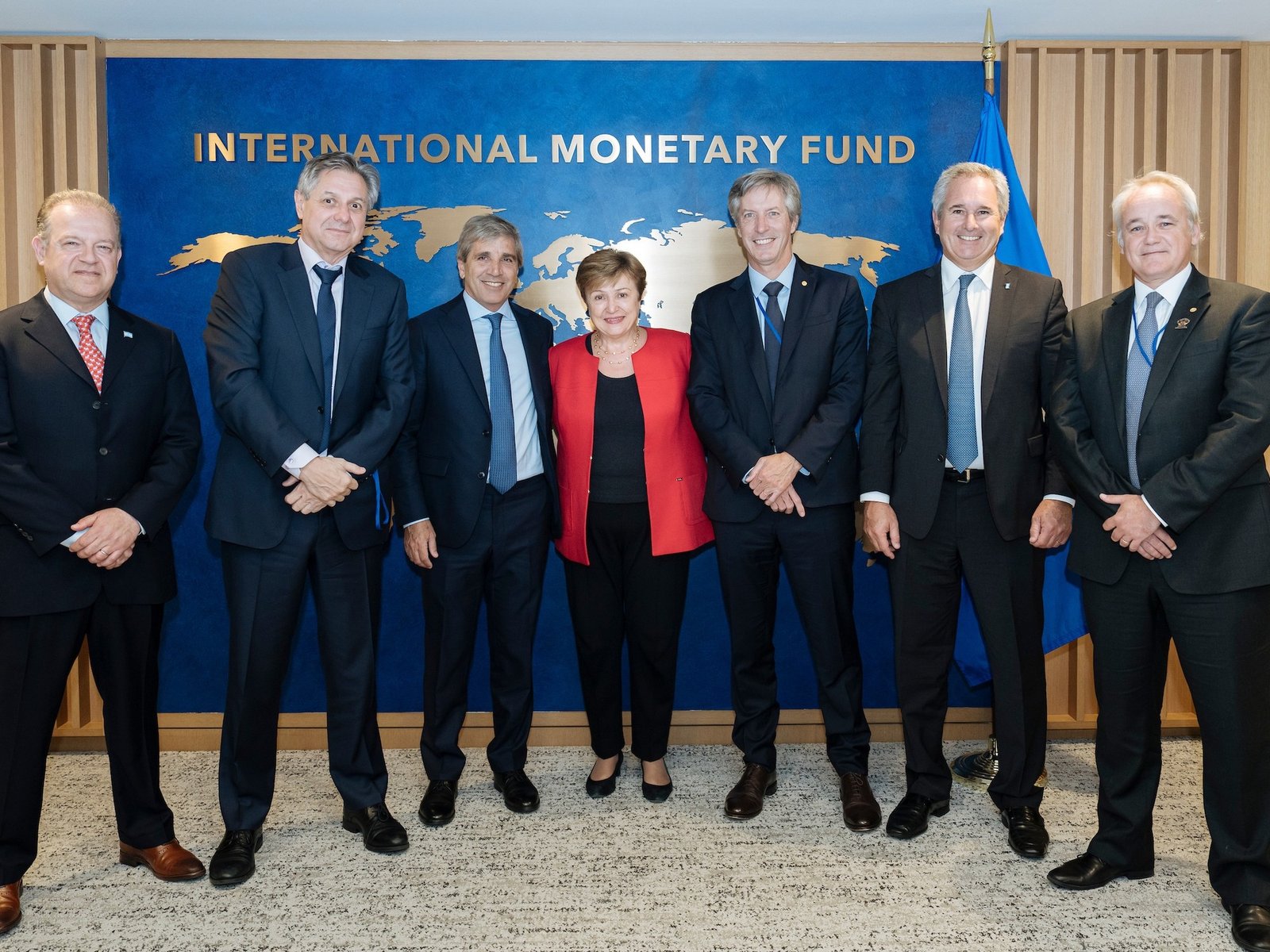 Expectativa en Sudáfrica: El futuro financiero de Argentina en juego Durante esta semana, el escenario internacional se ... Descubre más sobre demandas, ciud...