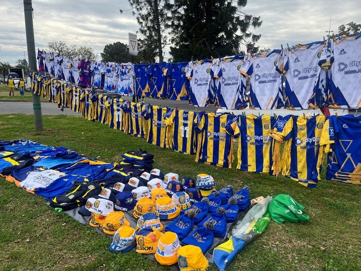 Las camisetas de Central, todas con el 11 de Di María.