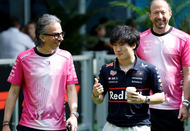 Yuki Tsunoda volverá a tener a Mekies como jefe con la salida de Horner de Red Bull. Foto REUTERS/Marco Bello
