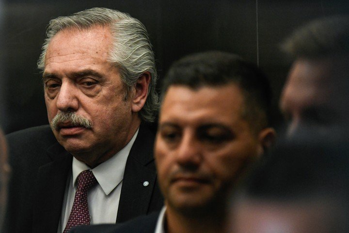 Alberto Fernández acumula causas por corrupción y violencia de género.