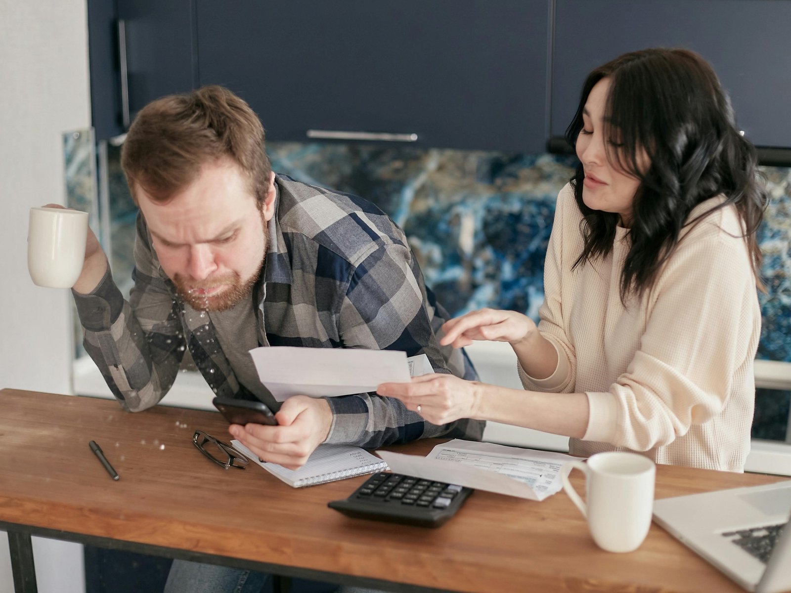 Los problemas de salud mental también afectan directamente la capacidad de generar ingresos. Foto: Pexels.