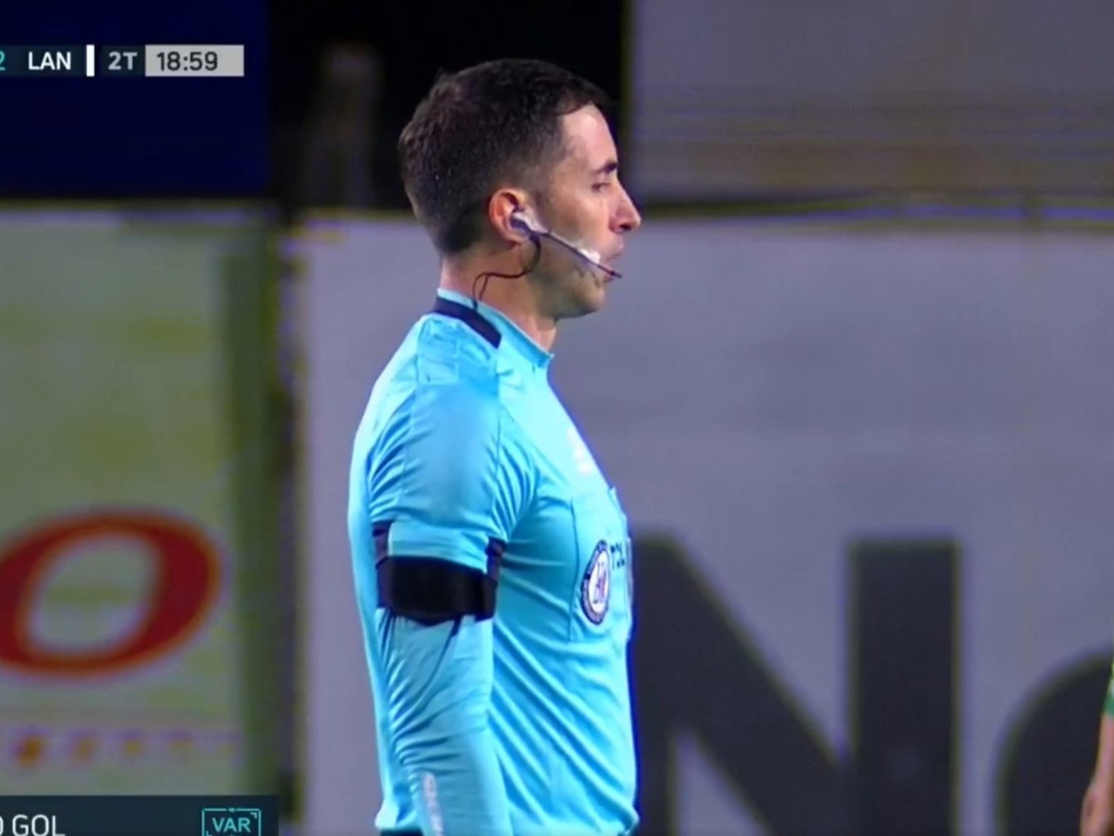 Un nuevo capítulo en la comunicación arbitral del fútbol argentino El encuentro entre Sarmiento y Lanús en el Estadio Ev... Descubre más sobre razonamiento, ...