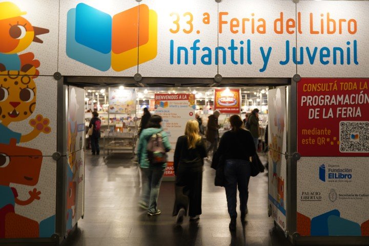 La 33.ª Feria del Libro Infantil y Juvenil 2025 en el Palacio Libertad. Foto: Martín Bonetto. 