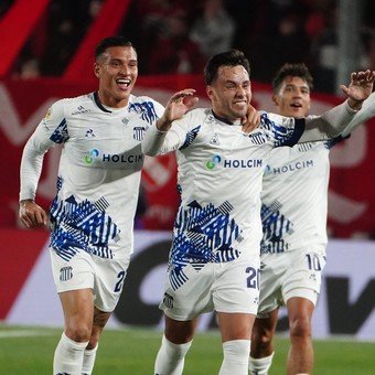 Tevez volvió a Avellaneda como DT de Talleres, le cortó a Independiente un invicto de 26 encuentros y todo terminó en escándalo