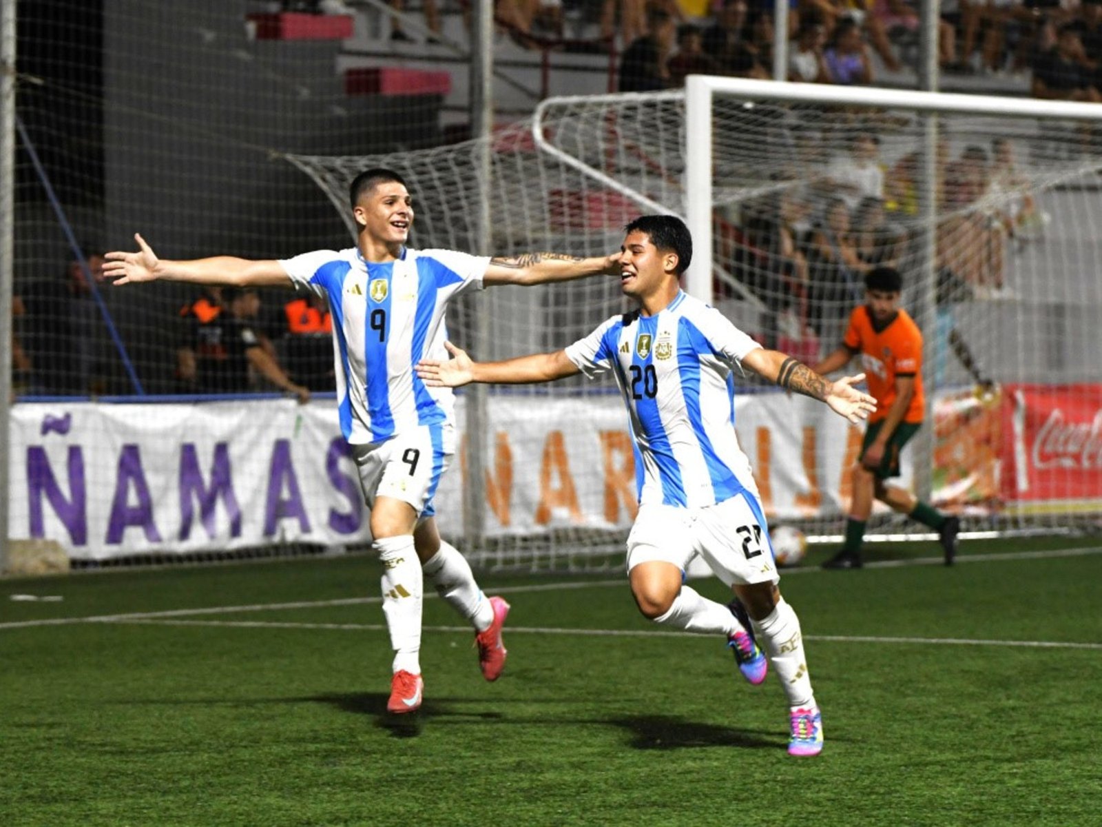  Un triunfo que enciende la ilusión en el fútbol juvenil argentino En una jornada llena de emociones, la Selección A... Descubre más sobre entregó, celeb...