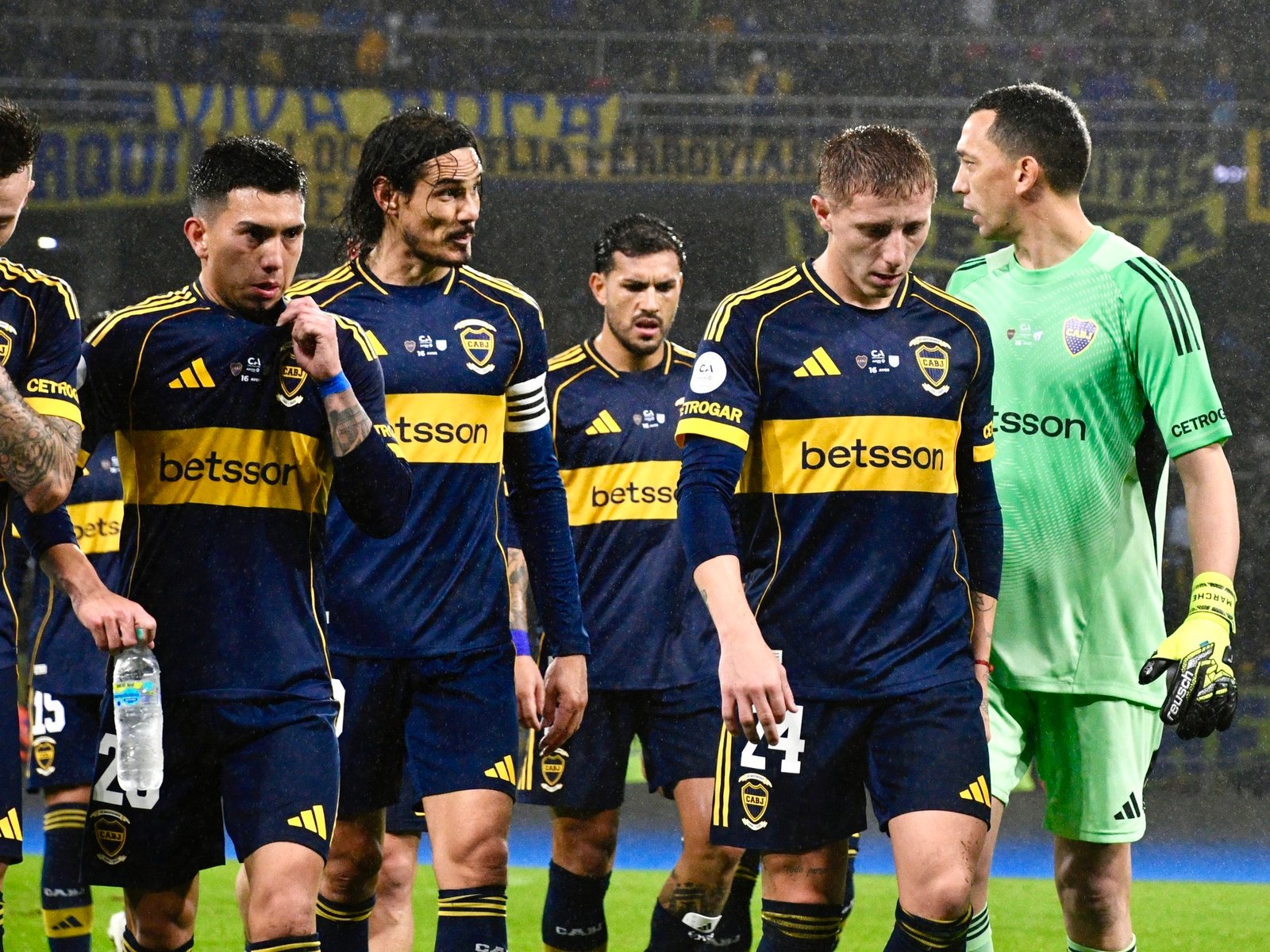 La tormenta perfecta: la crisis de Boca en el ojo del huracán Este jueves, la situación del Boca Juniors se encuentra en... Descubre más sobre banderazo, vic...