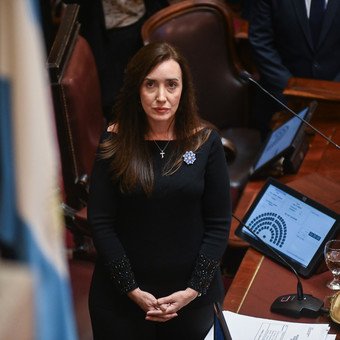 Villarruel le respondió a Parrilli y "su pandilla" con una carta tras la insólita pelea por los baños en el Senado