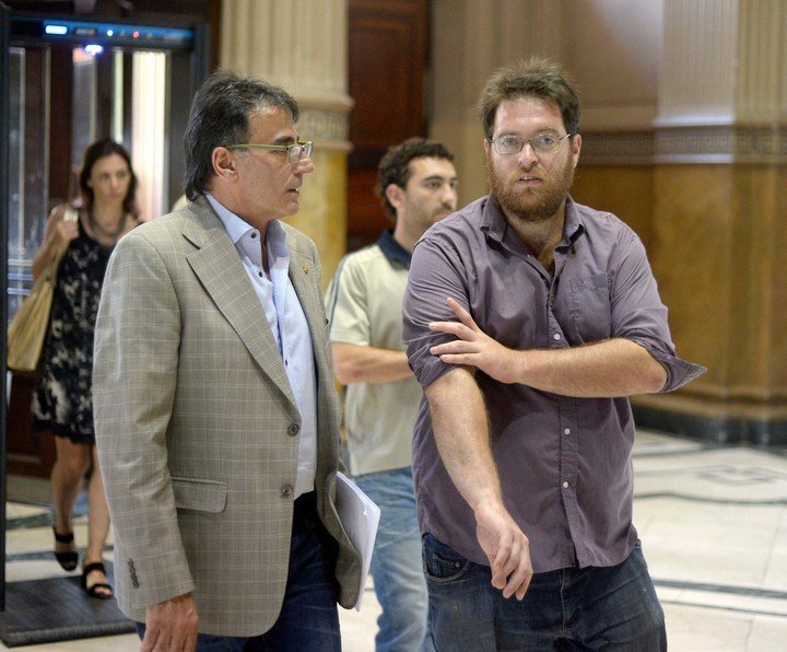 El massista Rubén Eslaiman (i), junto a Guillermo Kane, de la Izquierda, quien no podría ir por otro mandato.