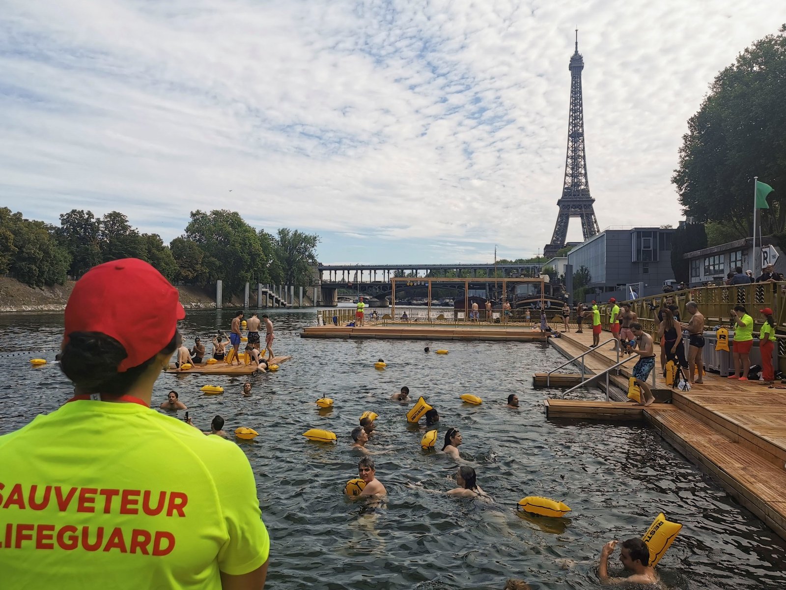  Un horizonte de libertad en aguas parisinas efímeras El pasado sábado, una ilusión colectiva emergió entre los habi... Descubre más sobre riesgo, organi...