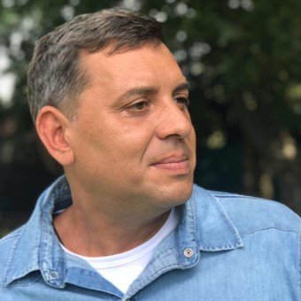 Maxi Bondarenko dijo que "hay que preparar un ejército" para ganarle al peronismo y cargó contra Kicillof: "Te quiebra las piernas y después te da las muletas"