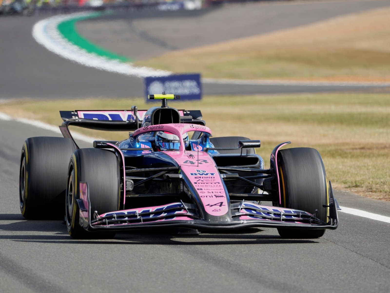 Desafíos y expectativas: Un día complicado para Colapinto y Alpine en Silverstone La primera jornada de prácticas libres... Descubre más sobre xi jinping, pi...
