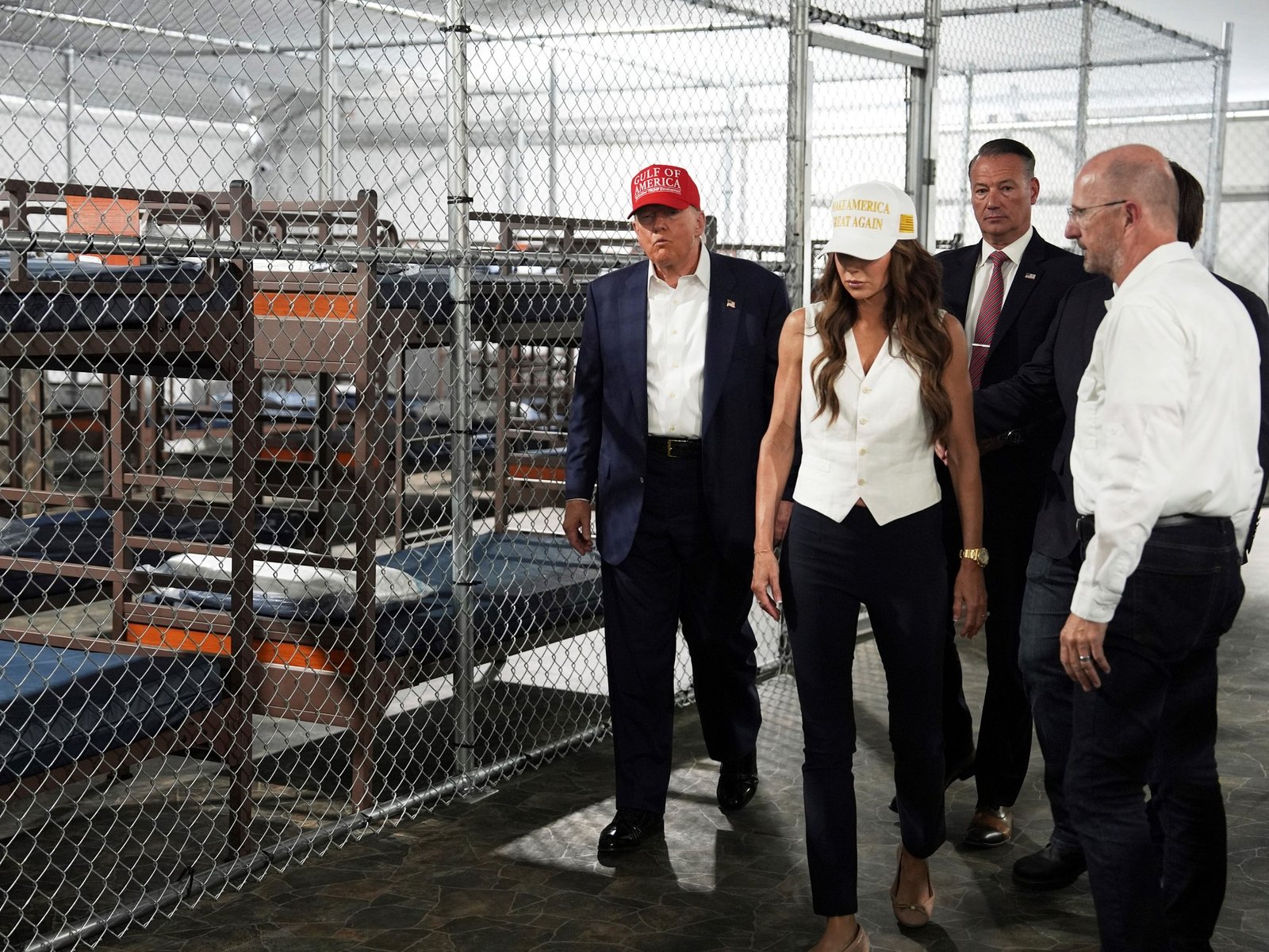 La encrucijada legislativa de Trump y su monumental proyecto de ley El Senado estadounidense ha dado un paso significati... Descubre más sobre favorecen, leg...