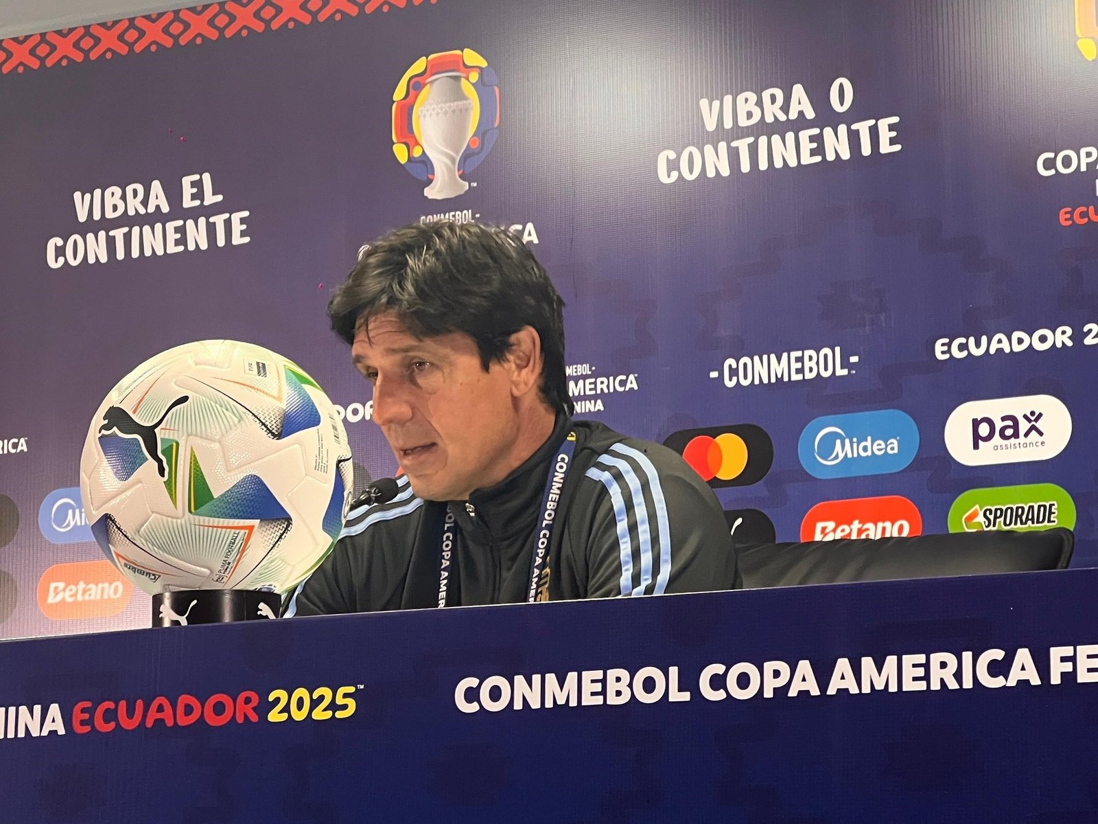 La resiliencia del equipo argentino en la adversidad La reciente semifinal de la Copa América Femenina dejó una huella p... Descubre más sobre brillar, semif...