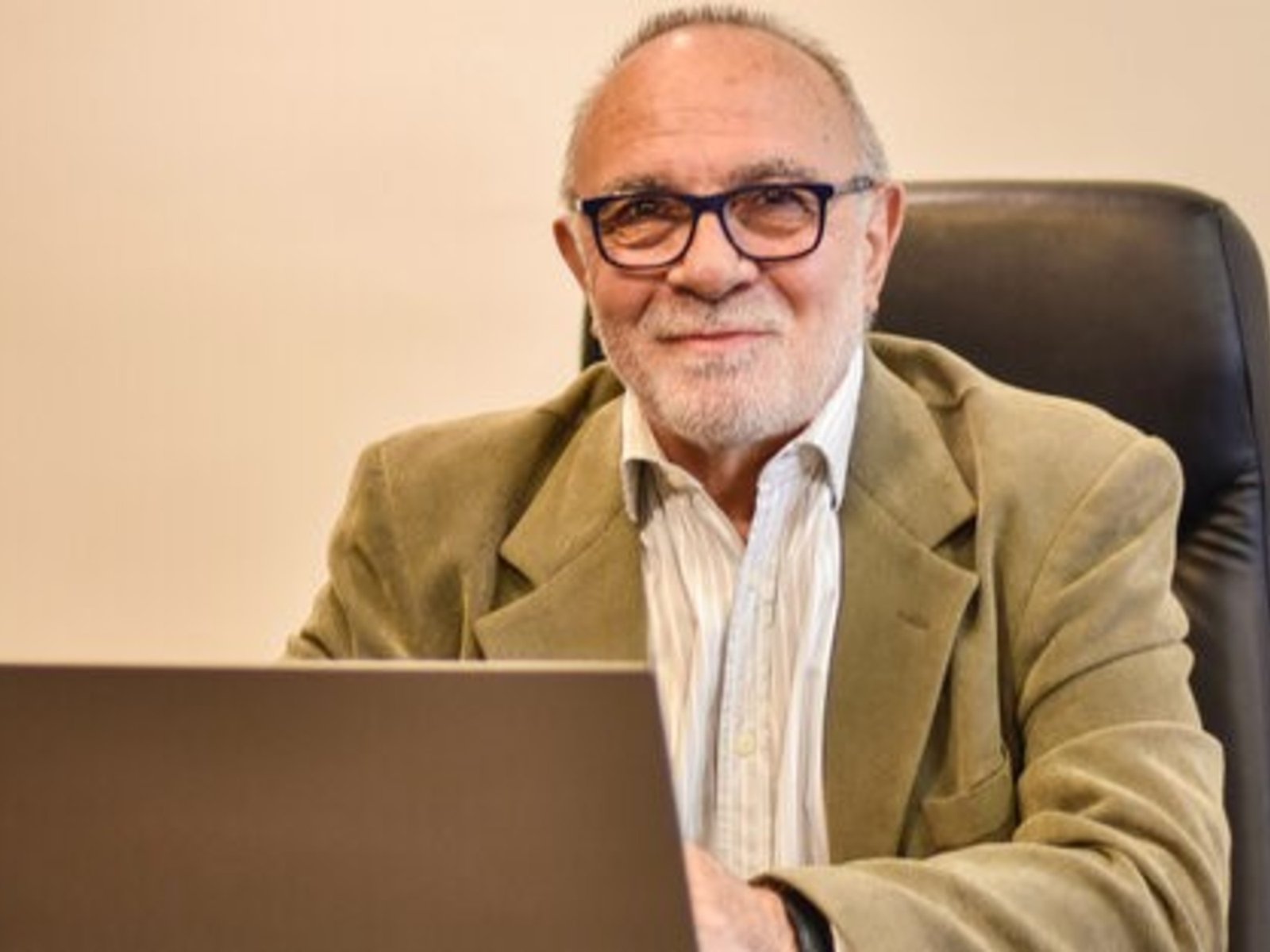La oscura trama detrás de las facturas en el sector asegurador Recientemente, se han revelado nuevas conversaciones que ... Descubre más sobre distorsiona, r...