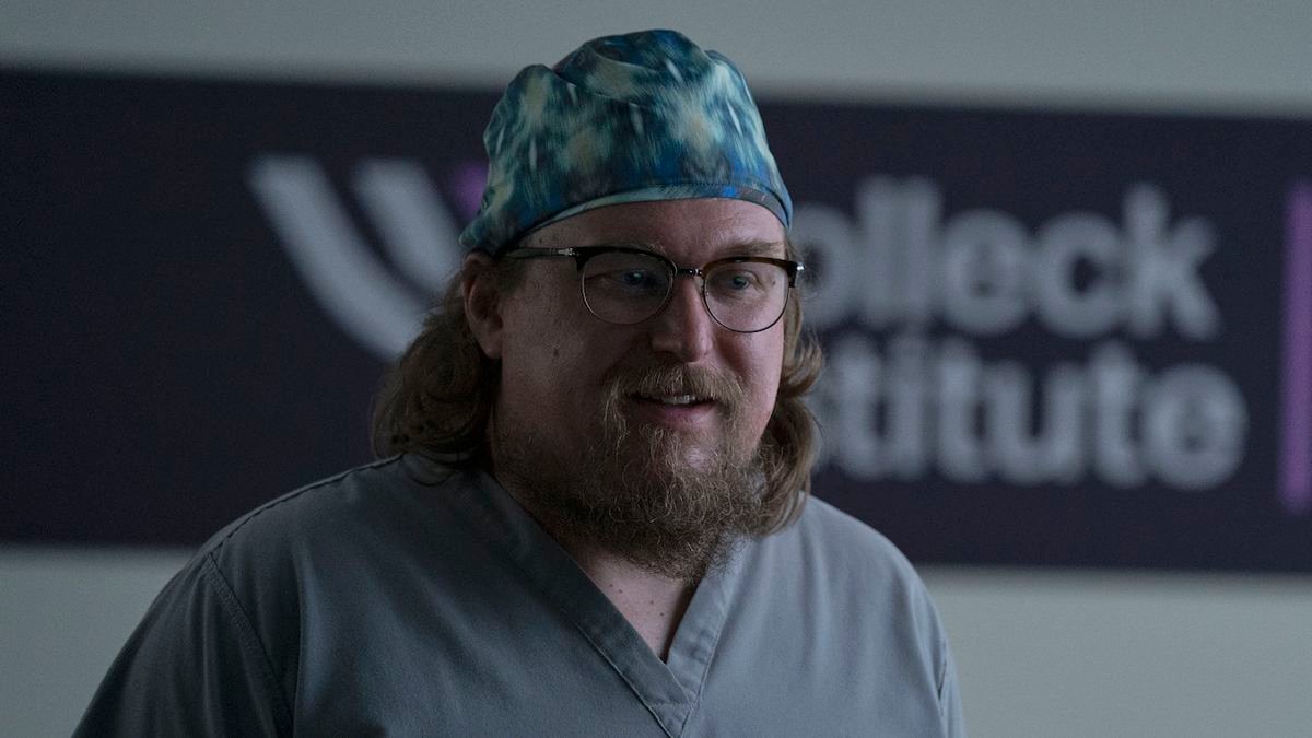 First Look at Michael Chernus as John Wayne Gacy in True-Crime Series ‘Devil in Disguise’