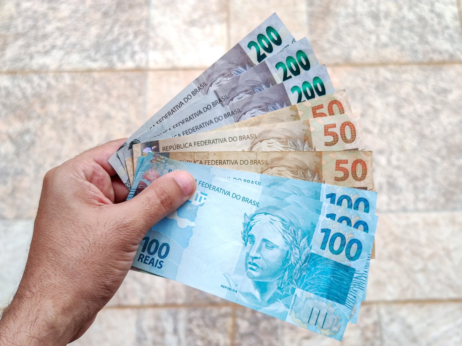 La fluctuación del real brasileño: ¿qué significa para los argentinos? Este miércoles 30 de julio de 2025, el real brasi... Descubre más sobre oficial, estra...