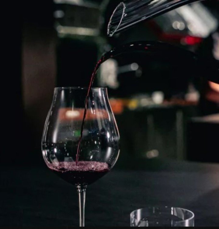 Los comensales pueden optar por un maridaje de vinos que acompaña perfectamente cada plato de la degustación. Foto: Ornella Capone/Han.